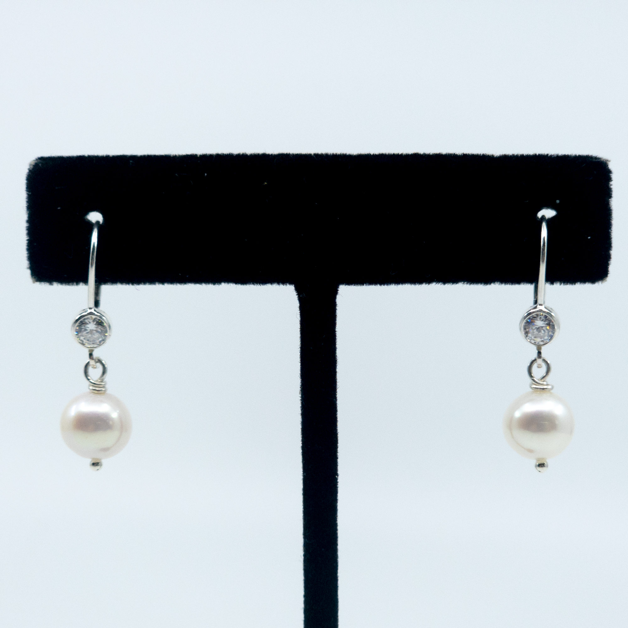 White Freshwater Pearl Dangle Earring